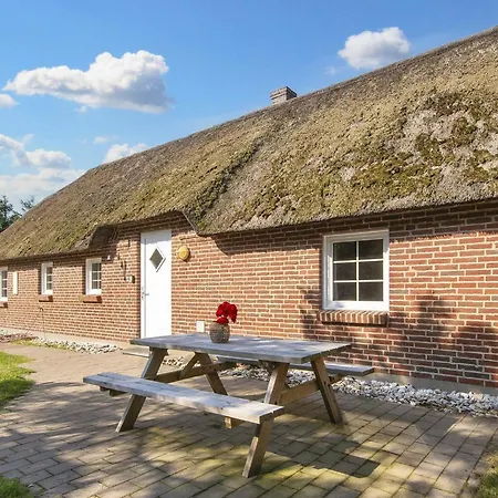 4 Star Holiday Home In Ulfborg Prázdninový dům
